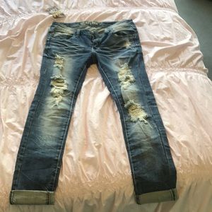 Machine wash distressed jeans